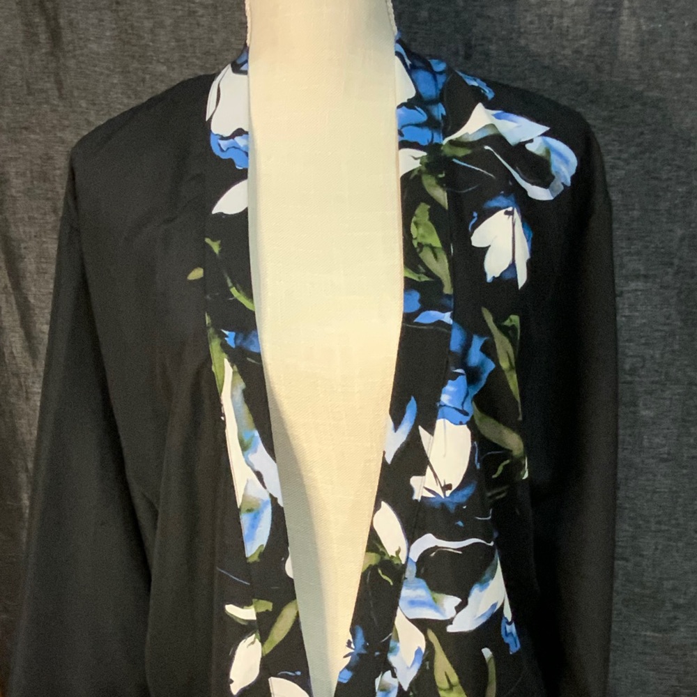 NWOT lightweight jacket